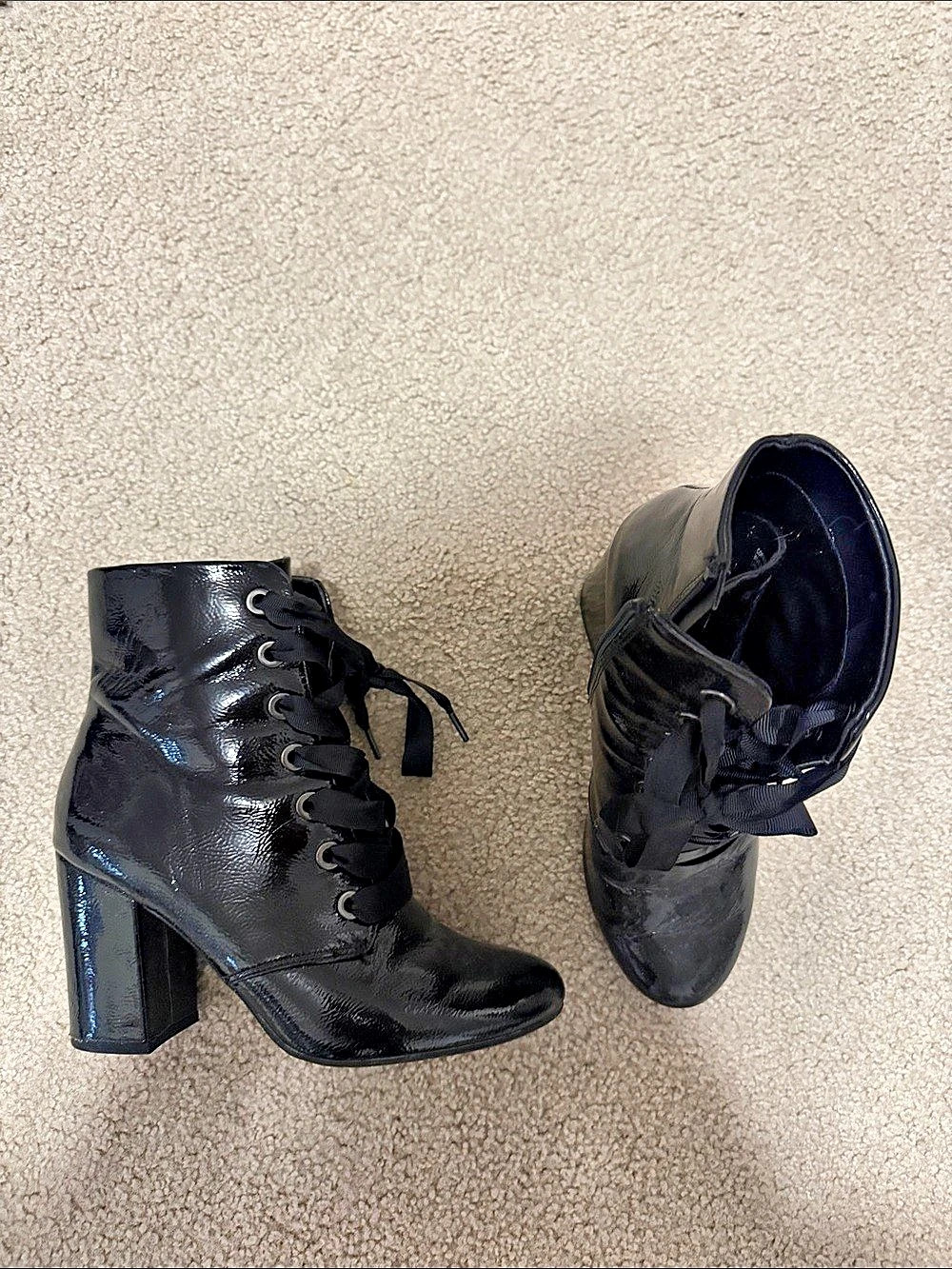 Kenneth Cole Black Lace-Up Heeled Ankle Boots